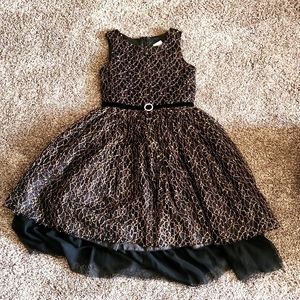Girls Size 7 Christmas/Special Occassion Dress